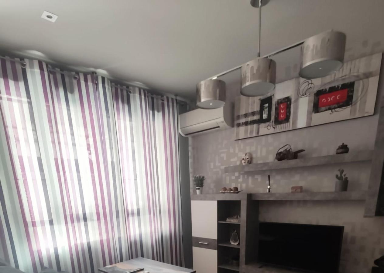 Apartamento Angustias Plaza Parking Gratis Privada Incluida Alcala La Real Luaran gambar
